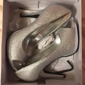 Silver sparkle rampage heels